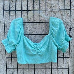 SO crop top teal woman’s size large